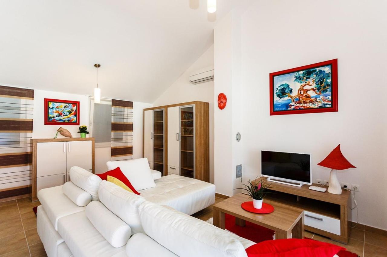 Apartment Adria 3 Malinska Exterior foto