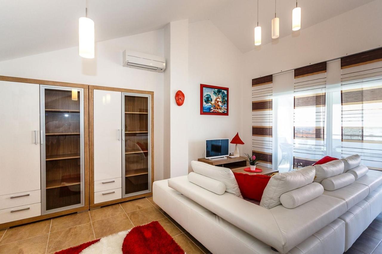 Apartment Adria 3 Malinska Exterior foto